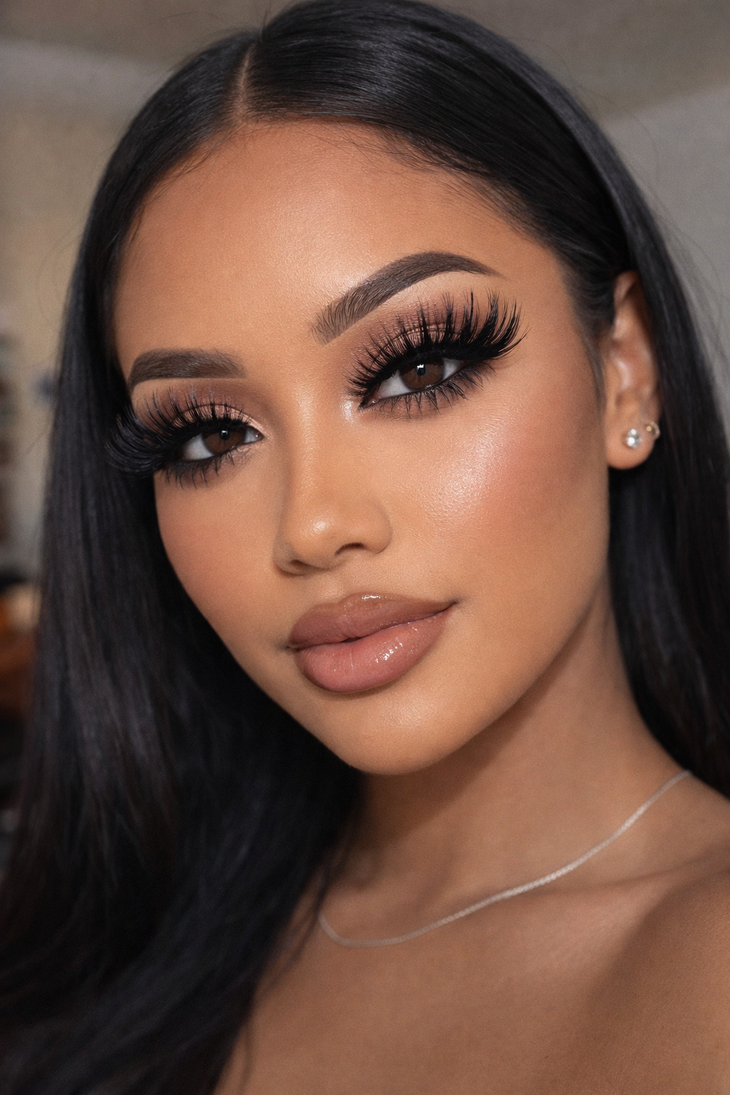 Kayla's  3D Mink Lashes Fluffy Soft Wispy Eyelash Extension